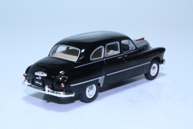 GAZ 12 ZIM 1951, black