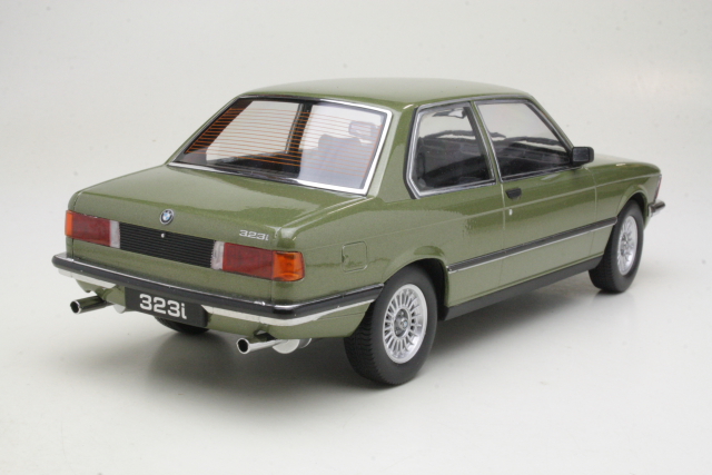 BMW 323i (e21) 1975, green