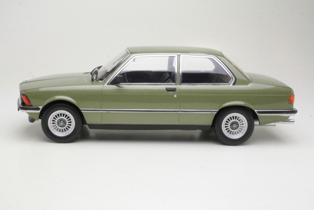 BMW 323i (e21) 1975, green