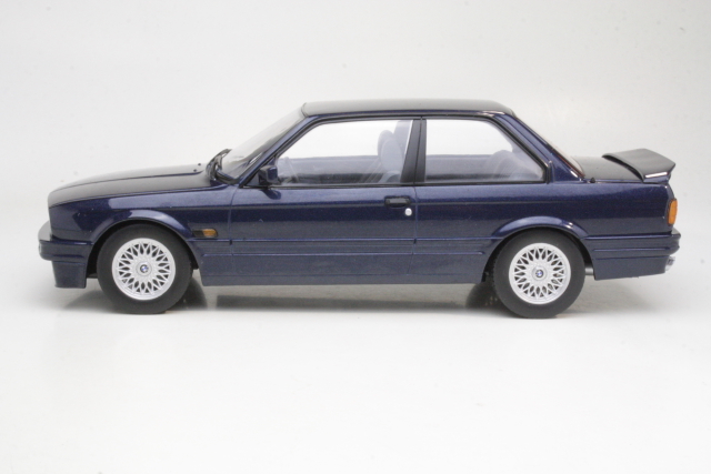 BMW 325i (e30) M-Package 1987, blue