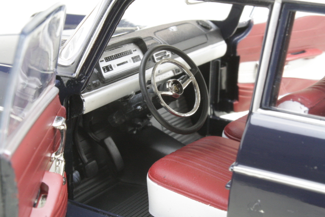Peugeot 404 1965, tummansininen