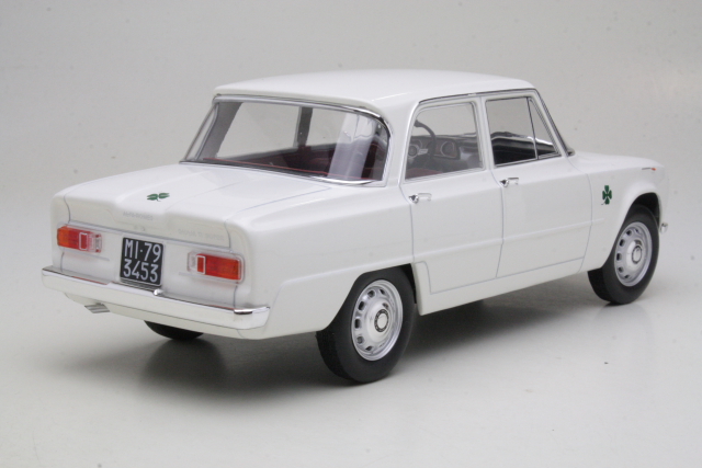 Alfa Romeo Giulia Ti Super 1963, valkoinen
