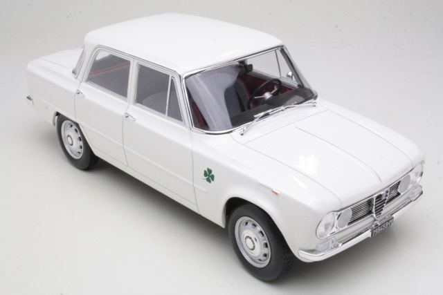Alfa Romeo Giulia Ti Super 1963, valkoinen