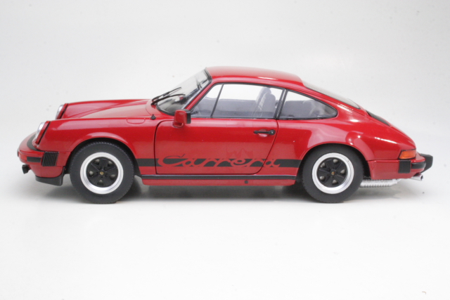 Porsche 911 3.0 Carrera 1977, red