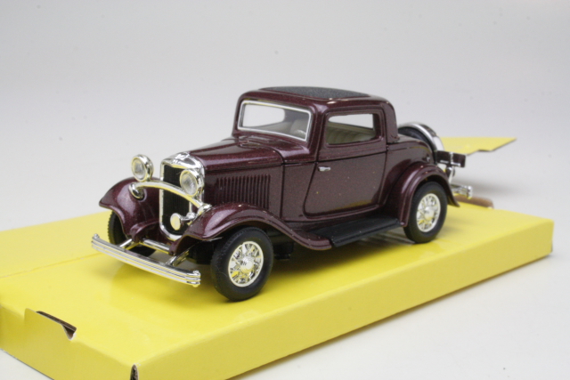 Ford 3-Window Coupe 1932, tummanpunainen