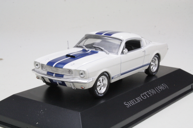 Shelby Mustang 1965, white