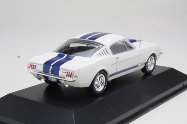 Shelby Mustang 1965, valkoinen