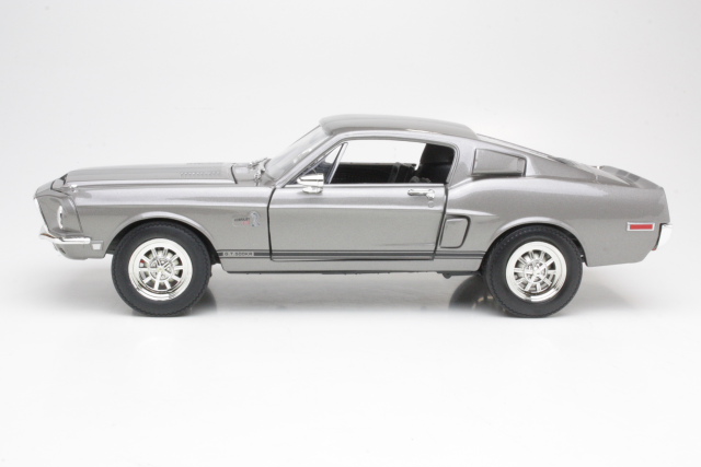Shelby GT500KR 1968, grey