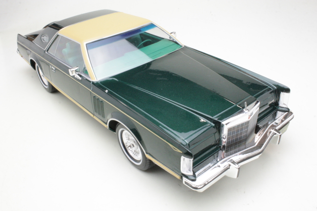 Lincoln Continental Mark V 1978, dark green