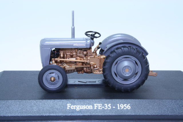 Massey Ferguson FE35 1956, harmaa - Sulje napsauttamalla kuva