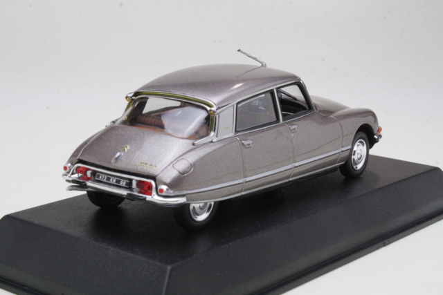 Citroen DS23 Pallas 1972, ruskea