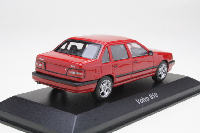 Volvo 850 1994, red