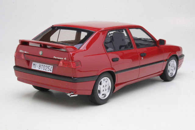 Alfa Romeo 33 1.7 16V Permanent 4 1991, punainen