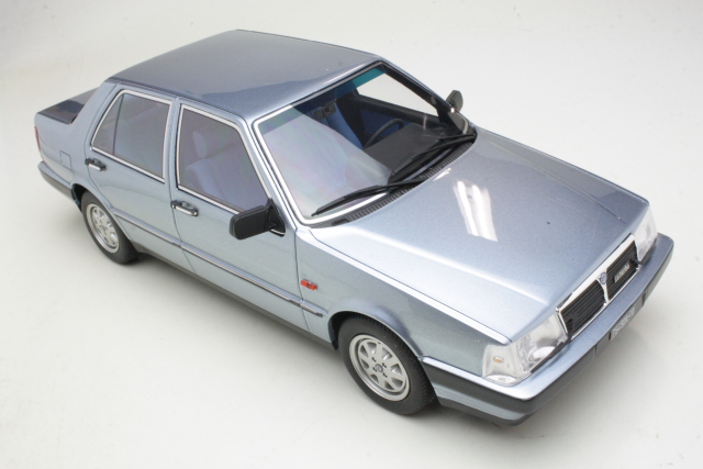 Lancia Thema 2.0 i.e. Turbo 1984, light blue - Click Image to Close