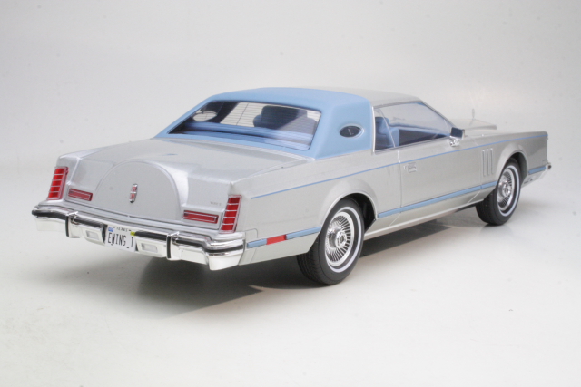 Lincoln Continental Mark V 1978, silver