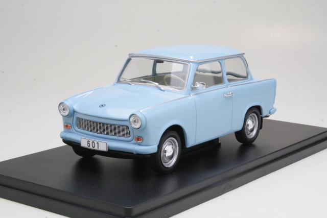 Trabant 601 1965, vaaleansininen - Sulje napsauttamalla kuva