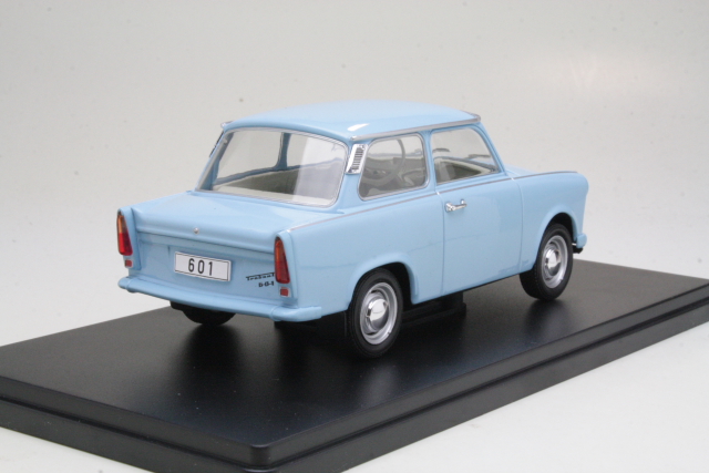 Trabant 601 1965, vaaleansininen - Sulje napsauttamalla kuva