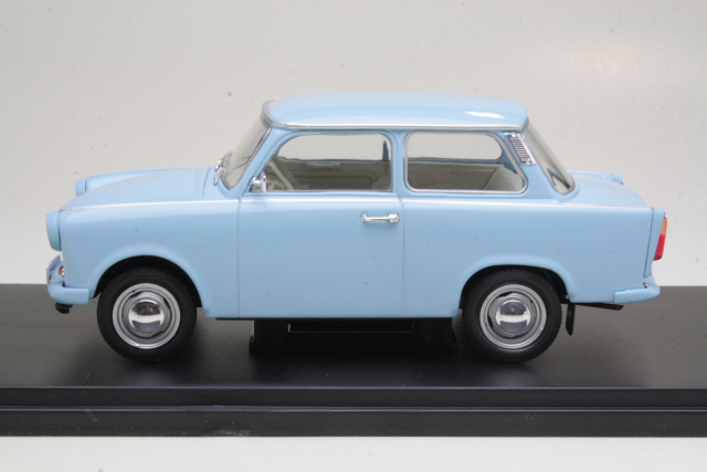 Trabant 601 1965, vaaleansininen - Sulje napsauttamalla kuva