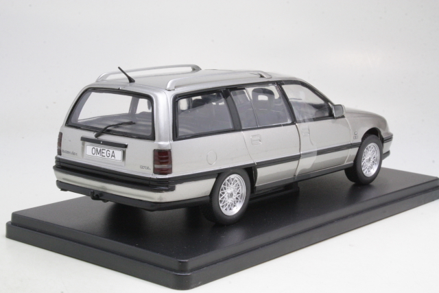 Opel Omega A2 Caravan 1990, harmaa