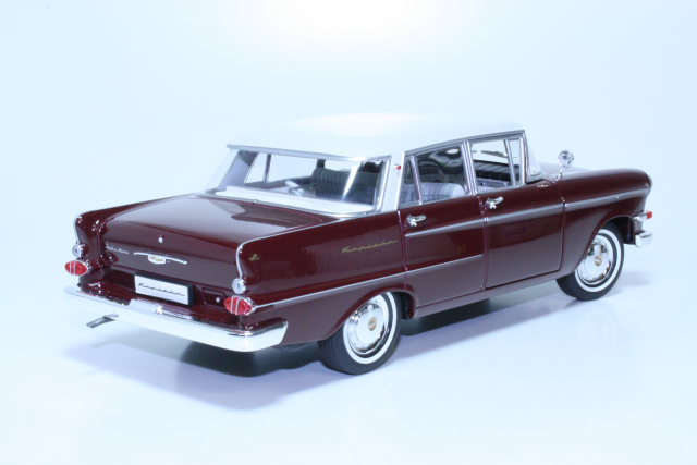 Opel Kapitän P2 1961, tummanpunainen