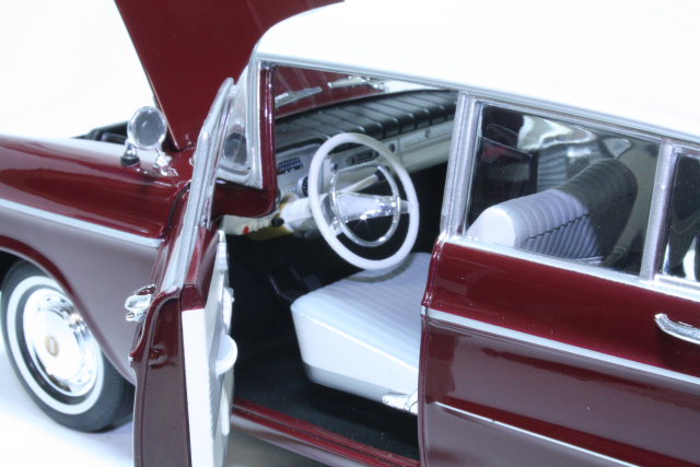 Opel Kapitän P2 1961, tummanpunainen