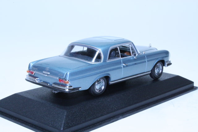 Mercedes 280SE (w111) 3.5 Coupe 1970, sininen - Sulje napsauttamalla kuva