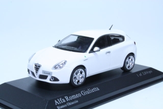 Alfa Romeo Giulietta 2010, valkoinen