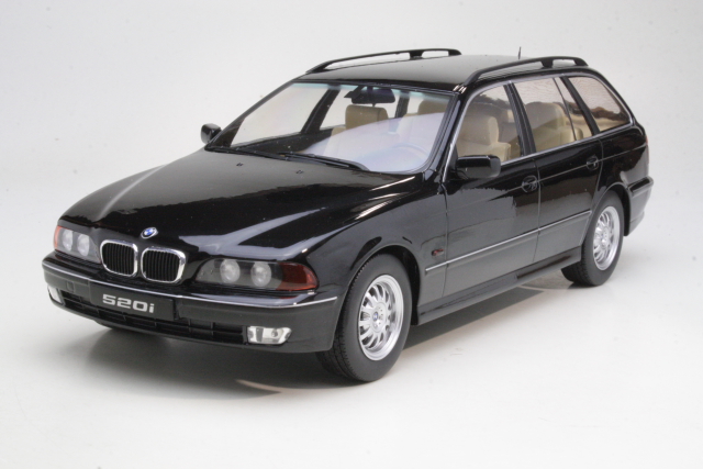 BMW 520i (e39) Touring 1997, musta