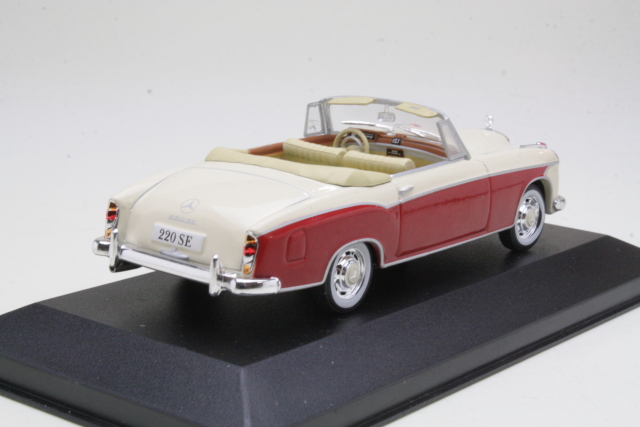 Mercedes 220 SE Cabriolet 1958, beige/punainen