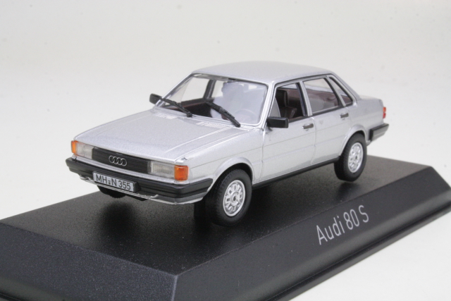 Audi 80S 1979, silver