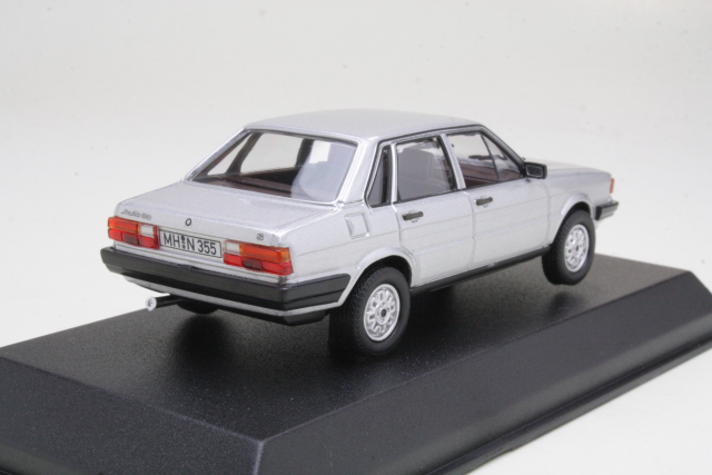 Audi 80S 1979, silver