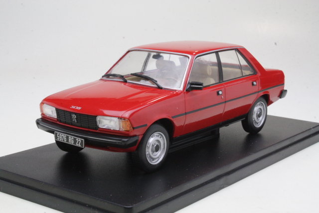 Peugeot 305 SR 1980, punainen