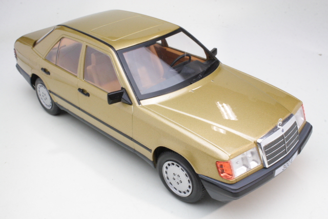 Mercedes 300E (w124) 1984, beige