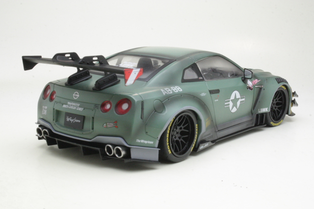 Nissan GT-R (R35) Army Fighter