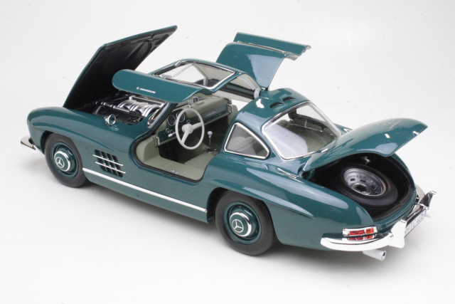 Mercedes 300SL 1954, tummanvihreä