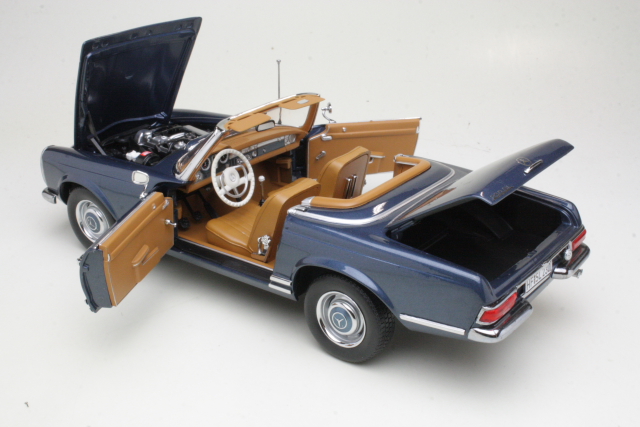 Mercedes 230SL (w113) 1963, light blue