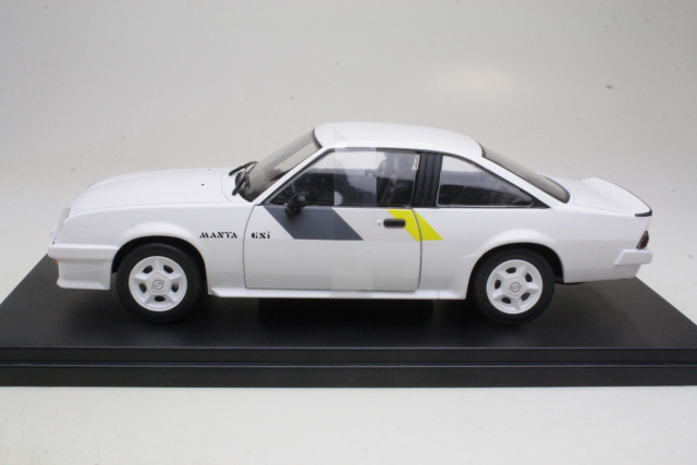 Opel Manta B GSI 1984, valkoinen