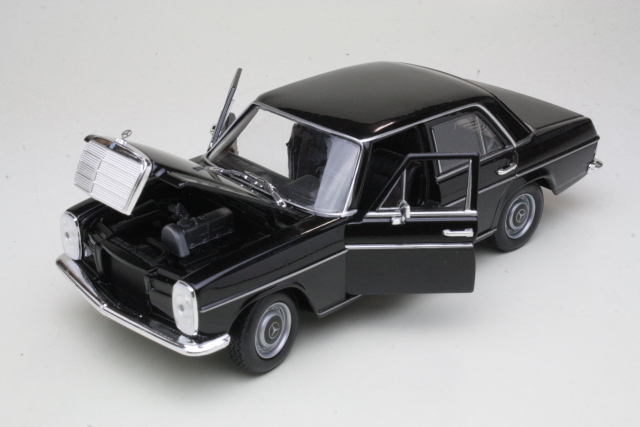 Mercedes 220 (w115) 1968, musta