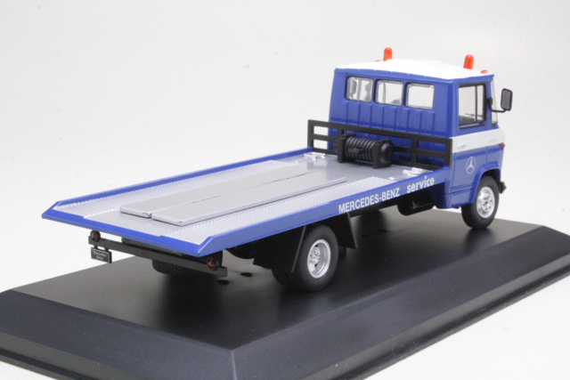 Mercedes L608D 1980, sininen