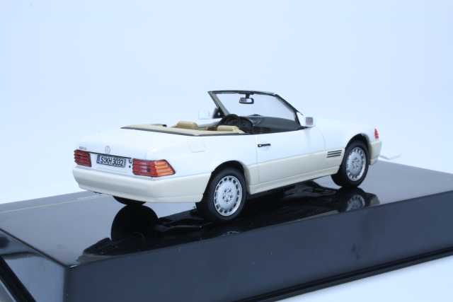 Mercedes SL500 (R129) 1990, valkoinen