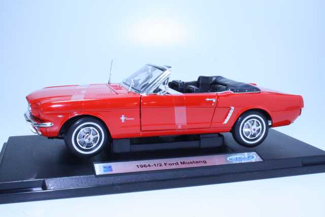 Ford Mustang Convertible 1964, punainen