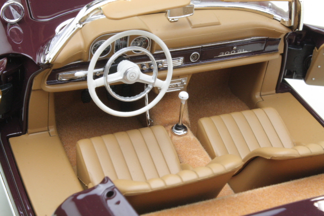 Mercedes 300SL Roadster 1957, tummanpunainen