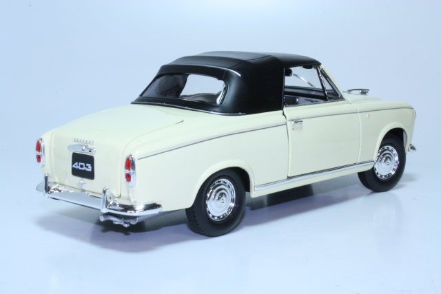Peugeot 403 Cabrio 1957, kermanvalkoinen
