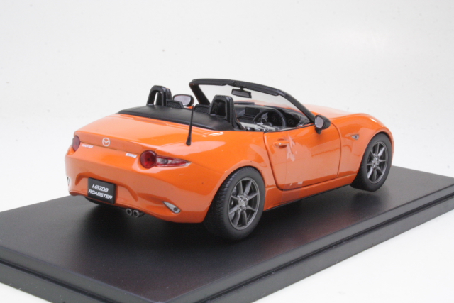 Mazda MX-5 Roadster 2019, orange