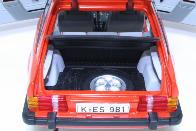 Ford Escort Mk3 XR3i 1983, punainen