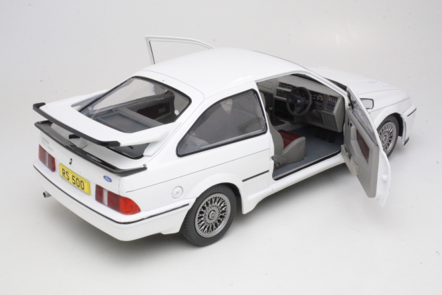 Ford Sierra RS500 Cosworth 1987, valkoinen