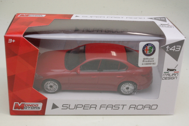 Alfa Romeo Giulia 2015, punainen