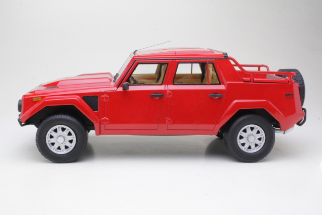 Lamborghini LM002 1986, red
