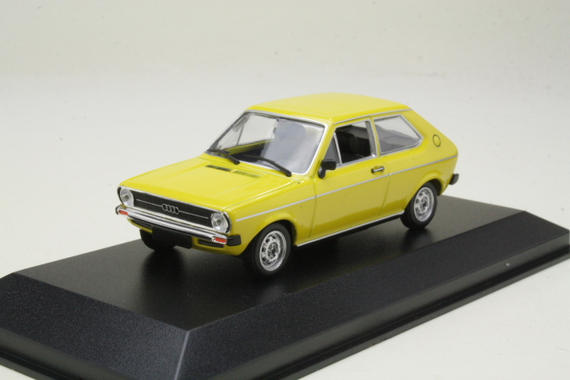Audi 50 1975, keltainen