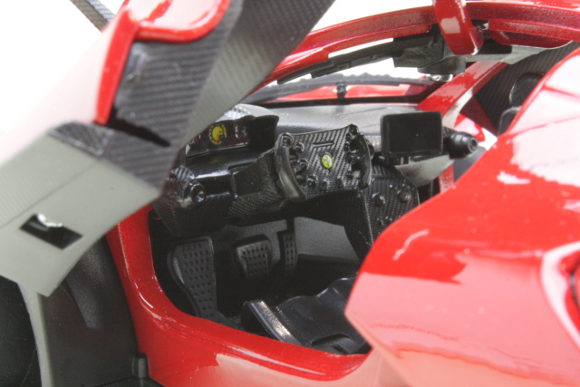 Ferrari FXX-K Evo Hybrid 6.3 V12 1050hp 2018, red